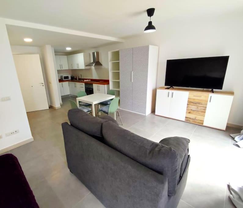 Apartament Near The Ocean In Playa San Juan Eksteriør bilde